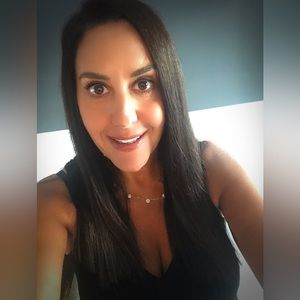 Meet your Posher, Dana